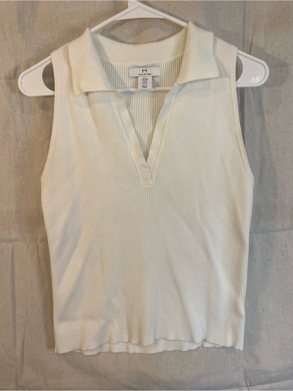 Halston Heritage Ivory Ribbed Sleeveless Polo Tank